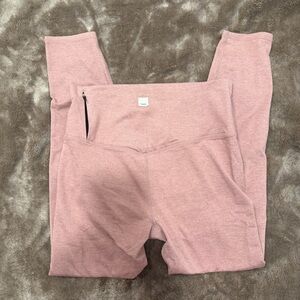 Vuori Clean Elevation leggings in pink heather